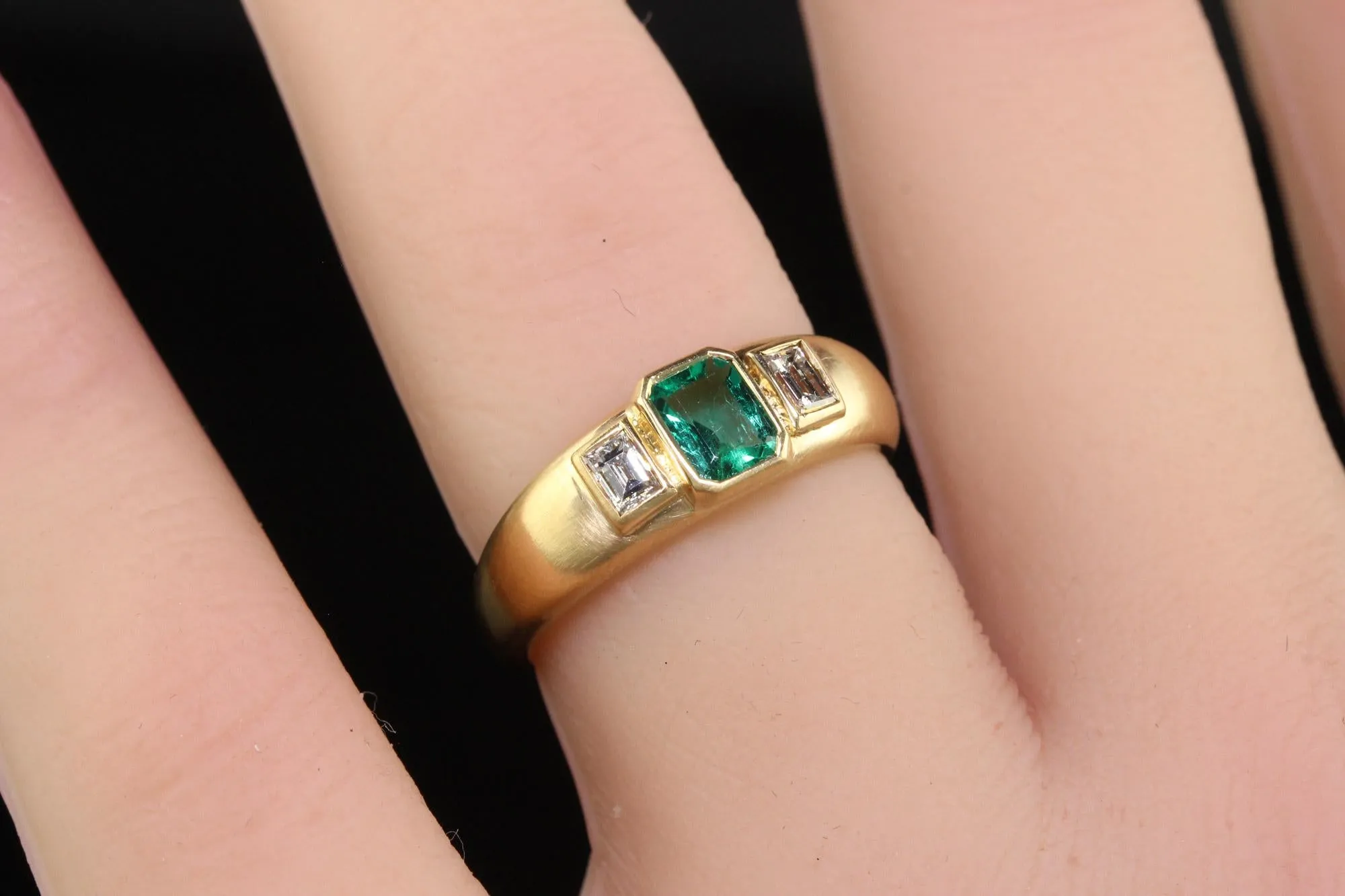 Vintage Retro French 18K Yellow Gold Colombian Emerald Diamond Three Stone Ring
