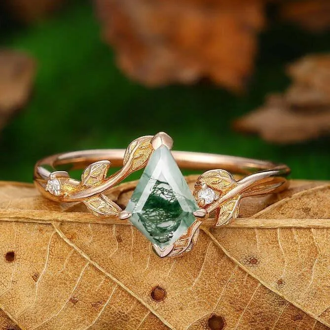 Vintage Unique 6x9mm Kite Shaped Natural Moss Agate Engagement Ring Nature Inspired Leaf Ring