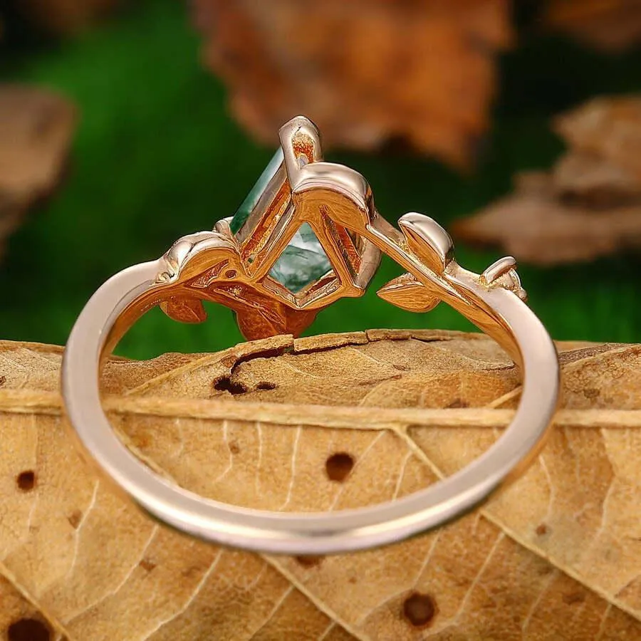 Vintage Unique 6x9mm Kite Shaped Natural Moss Agate Engagement Ring Nature Inspired Leaf Ring