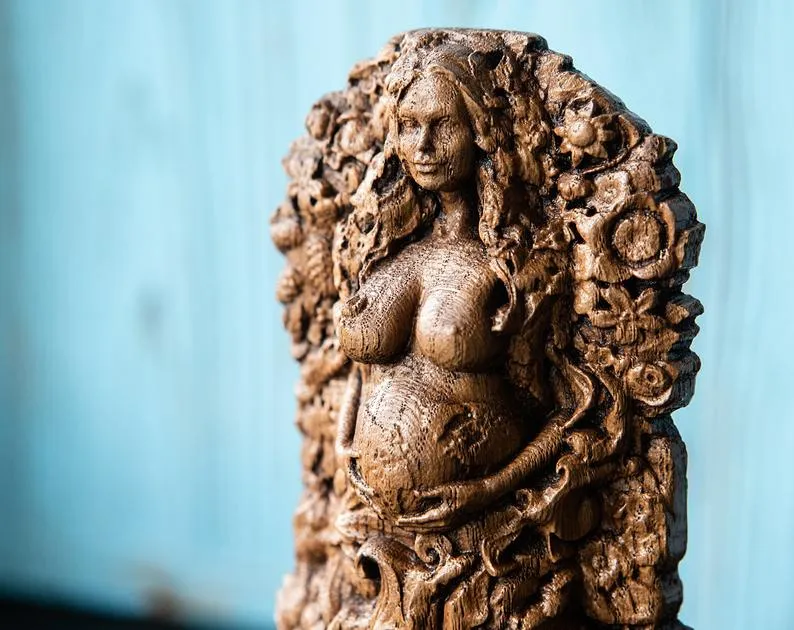 【Wood Sculpture】Gaia, Goddess statue, Greek, Ancient, Mythology, wiccan, wicca, altar, witch, gaelic, mother earth, Nature statue